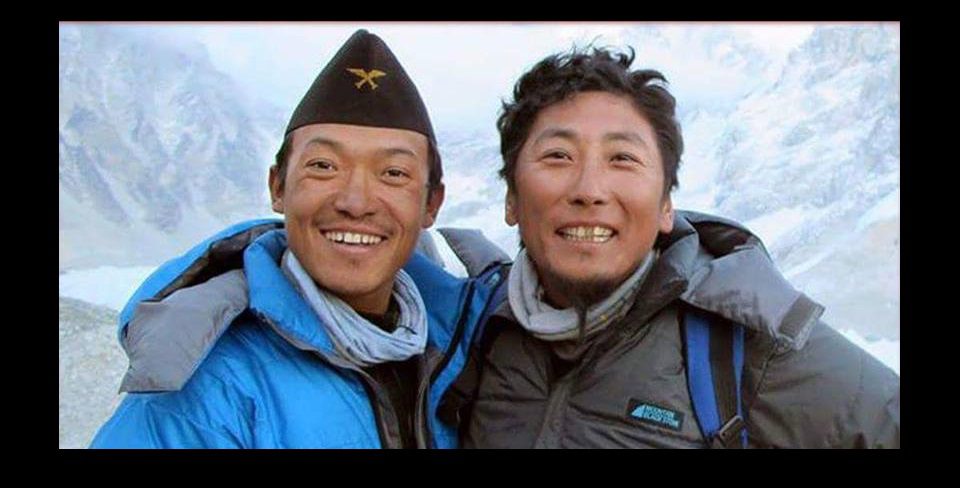 Dvaja muži, ktorí si skrátili cestu z Mt. Everestu