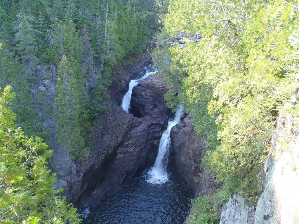 the_devil__s_kettle_falls_by_tarsurion-d39qa65