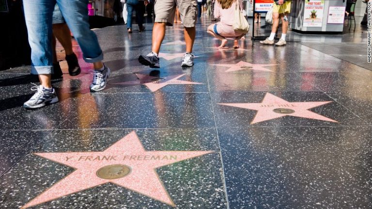Nie každý môže mať hviezdu na známom Hollywoodskom chodníku slávy