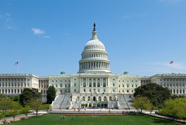 Wikipedia musela zakázať IP adresy amerického kongresu