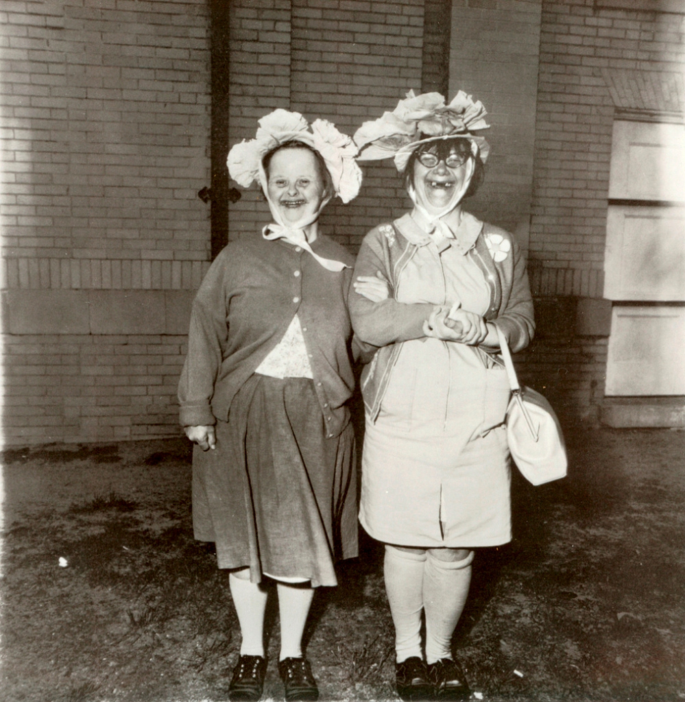 Inspiration for her dolls by Karen Gadbois diane arbus fotografia