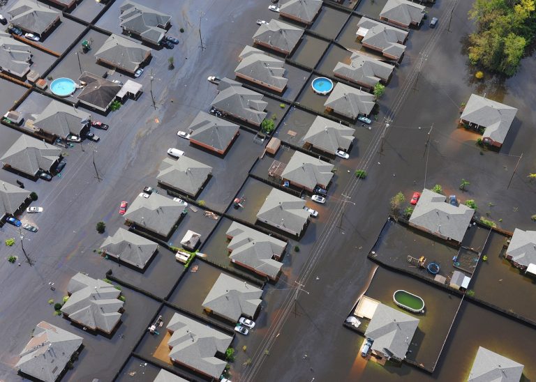 Vedci tvrdia, že kvôli klimatickým zmenám budú hurikánové sezóny čoraz horšie