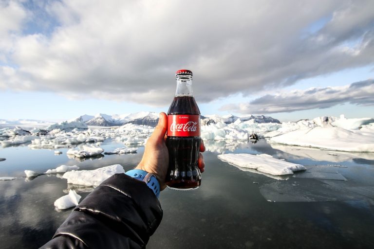 Najhoršie reklamné kampane, ktoré pripravili Coca Colu či American Airlines o milióny