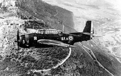 Avion TBF au dessus de L'Oranie (Algerie/France) - Base Lartigue - Photo JP Vasse (Retina Kodak) by Vasnic64 War in Algeria fotografia