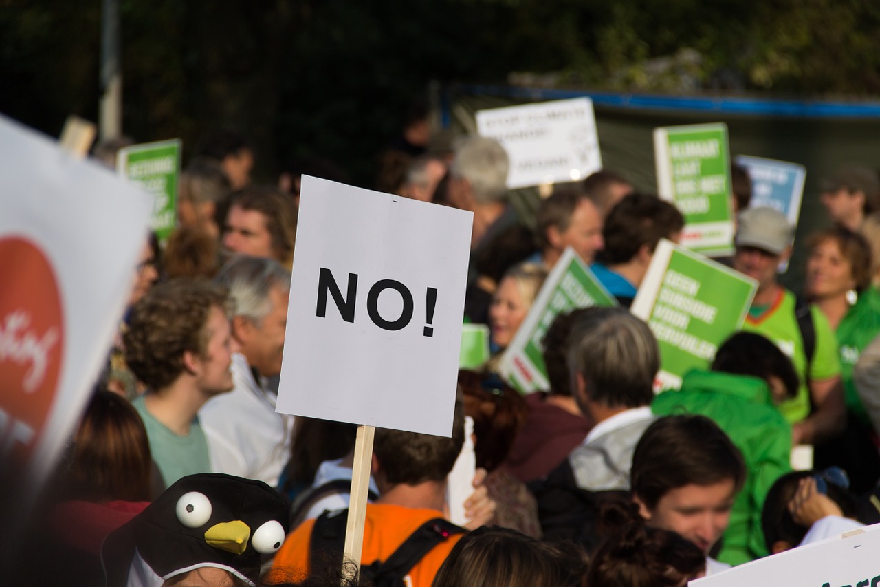Photo by niekverlaan protest fotografia