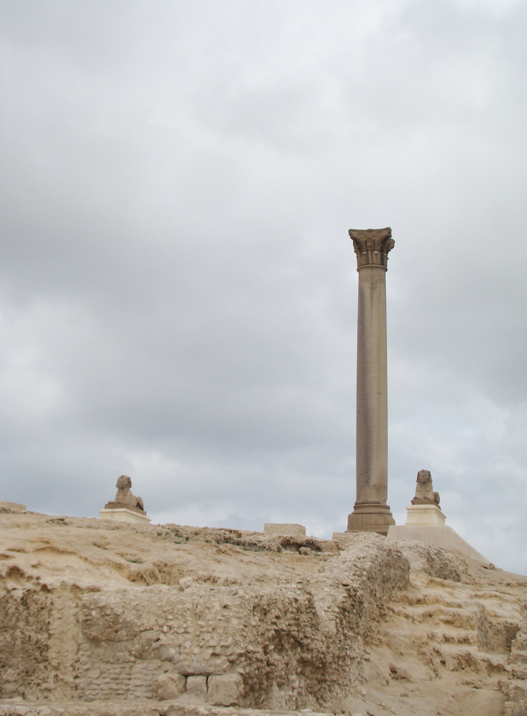 pompey pillar in alexandria fotografia