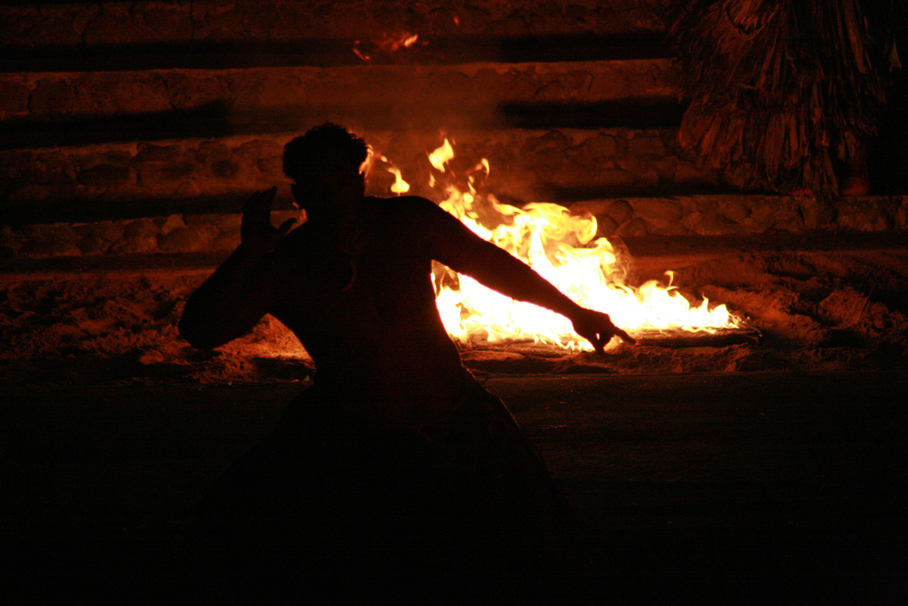 Fire behind by quinn.anya man in fire fotografia