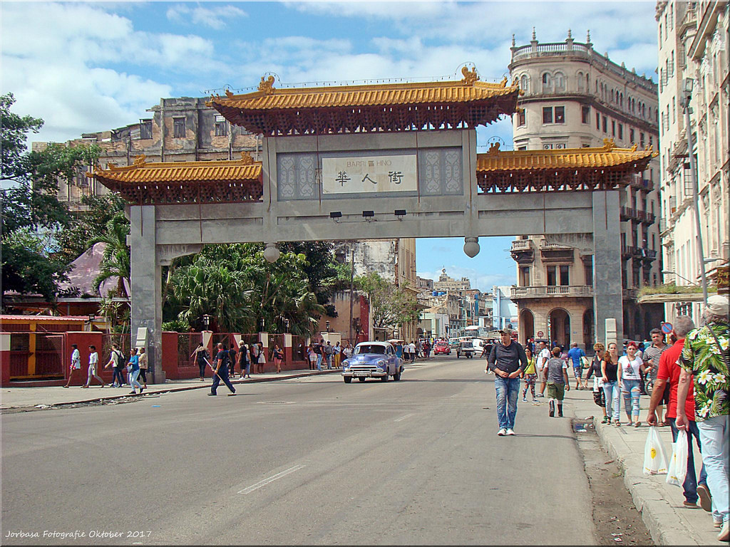 Havanna/Kuba - Eingang Chinatown (Centro Habana) by Jorbasa kuba fotografia
