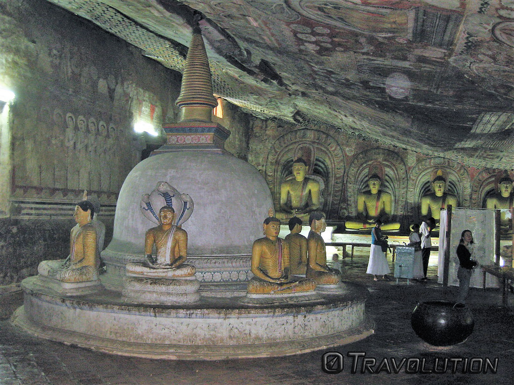 Devana Alut Viharaya Cave, Dambulla Cave Temples by Travolution360 dambulla buddha fotografia