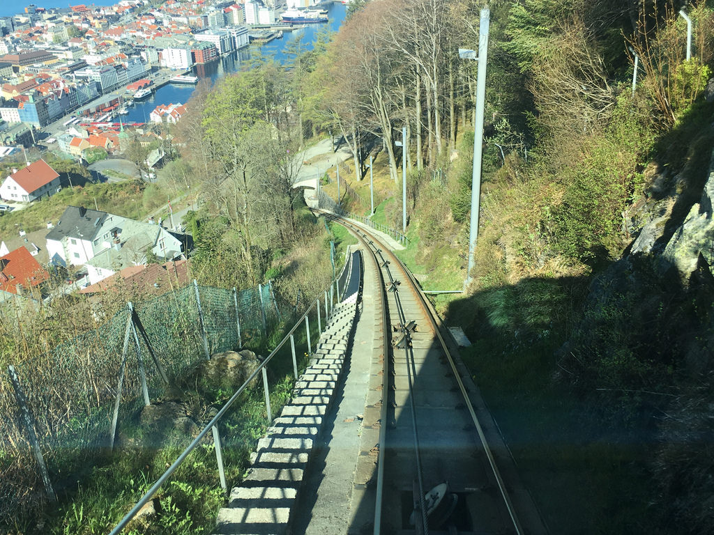 Floyen, Bergen, Norway by corsi photo bergen train fotografia