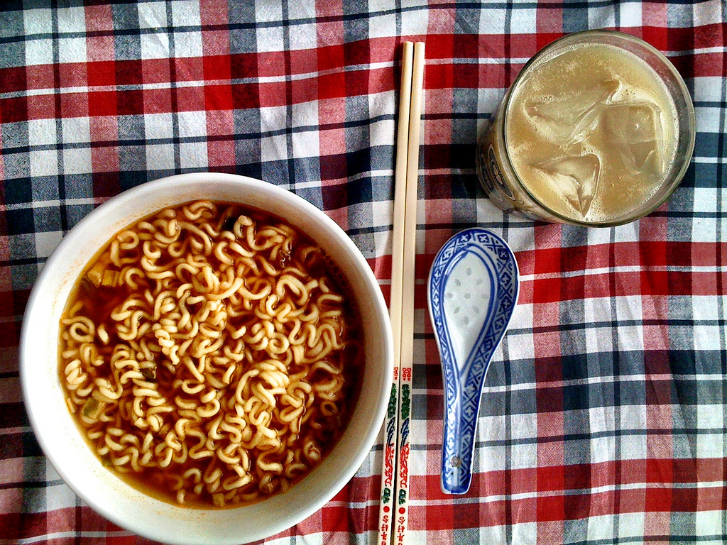 instant ramen fotografia