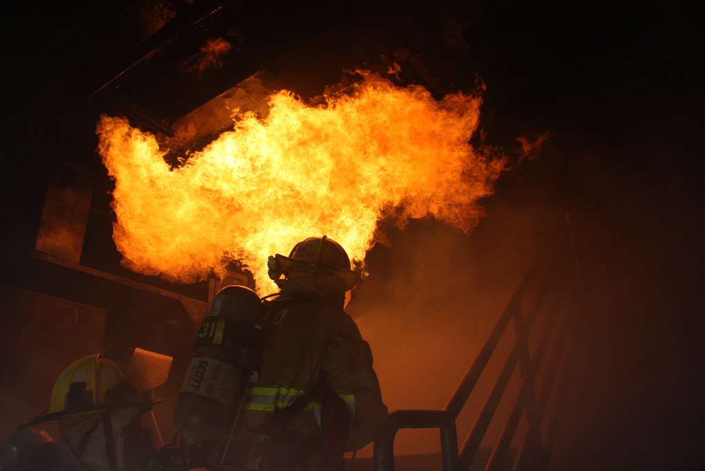 Flash over by kilt medic firefighters fotografia