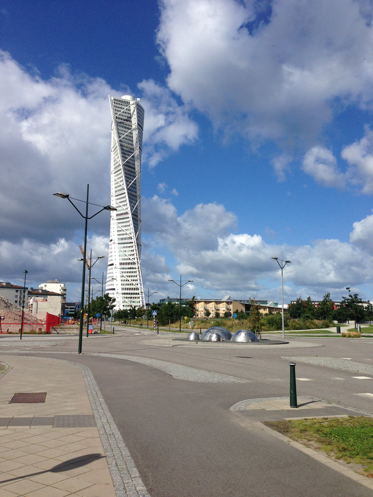 Turning Torso building, Malmo by philip.mallis malmo sweden fotografia
