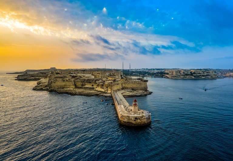 Júlová Malta so spiatočnými letenkami len za 51€ priamo z Bratislavy!