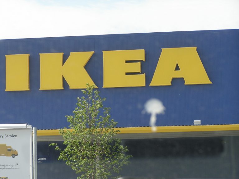 IKEA je známou firmou, no takéto kroky od nej sú úctyhodné. Venuje sa charite a výrazne pomôže aj planéte