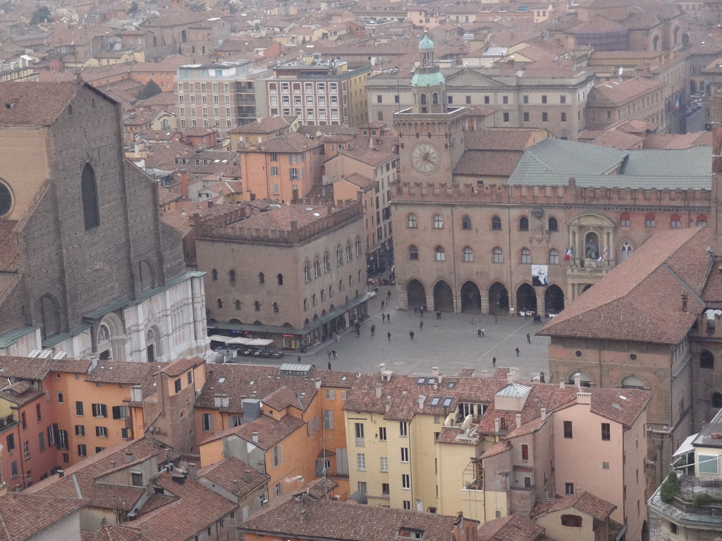 Dalla Torre degli Asinelli - Bologna - Italy by Revolweb bologna italy fotografia