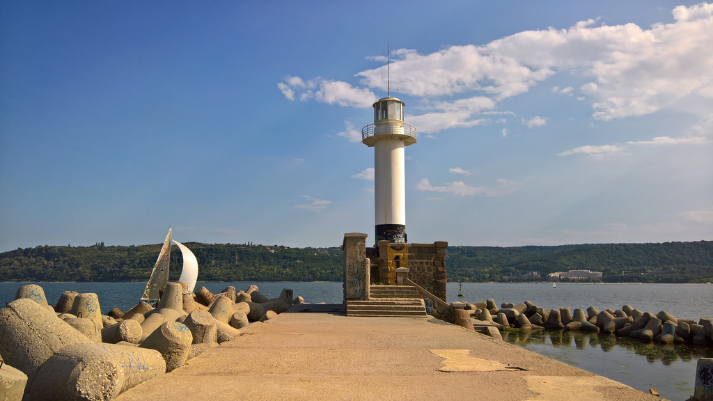 Lighthouse, Port of Varna, Bulgaria by dioivanov varna bulharsko fotografia