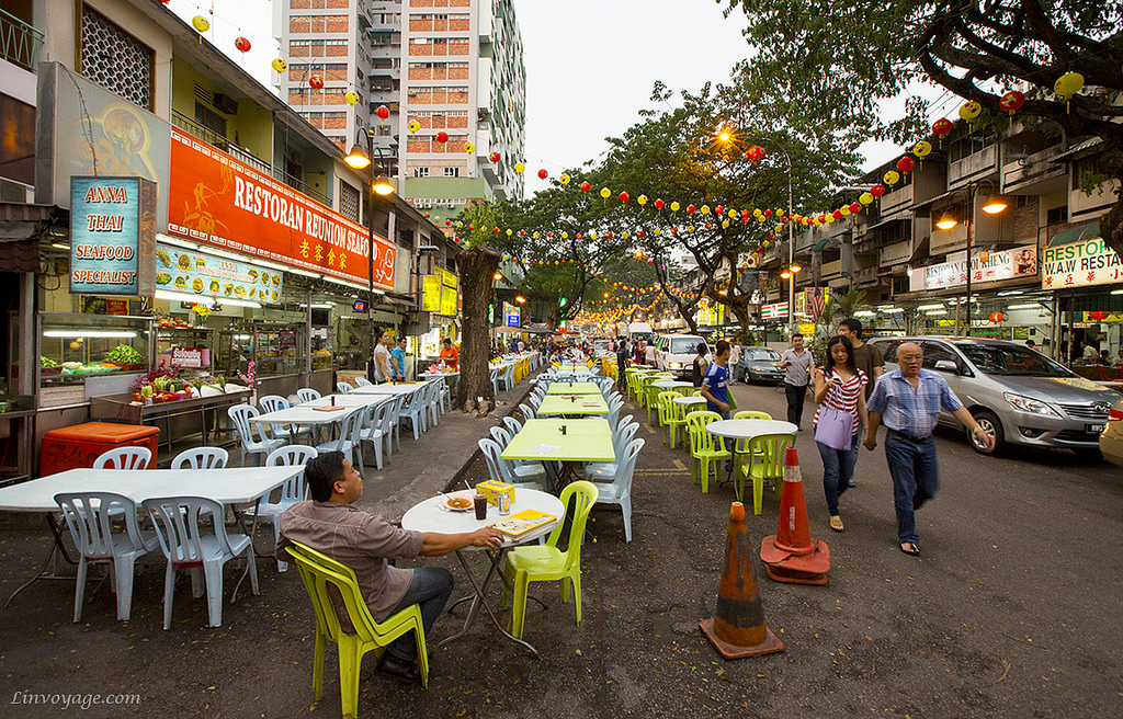 Jalan Alor Food Street in Kuala Lumpur XOKA0743s by Phuketian.S kuala lumpur fotografia