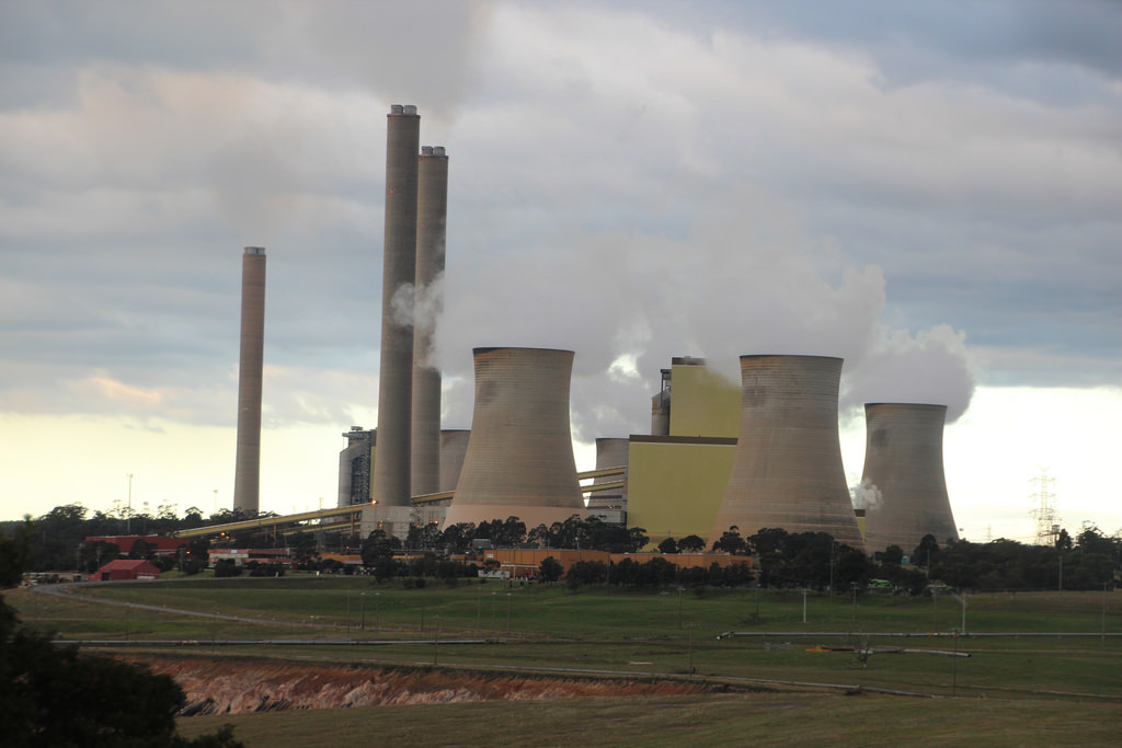 Loy Yang coal power station by John Englart (Takver) coal power station marubeni fotografia