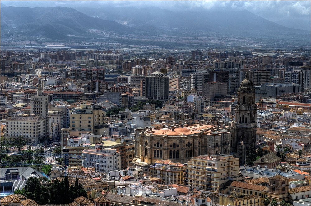 Málaga Cathedral by Romtomtom malaga castillo de fotografia