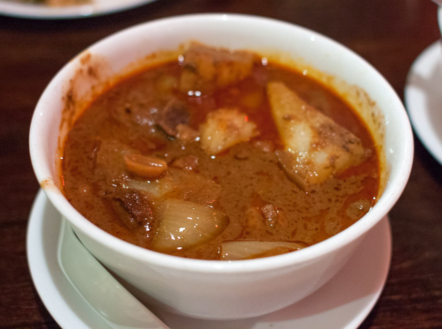 sripraphai massaman curry by goodiesfirst Massaman curry fotografia