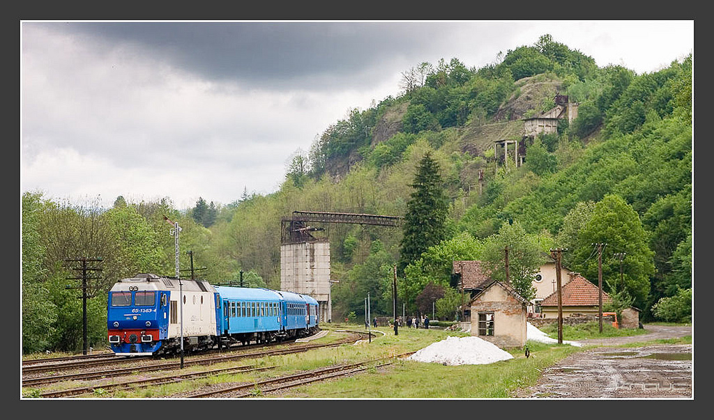 Von Brad nach Arad, Varfurile/RO, 18.Mai 2007 by Schnitzel_bank romania railway fotografia