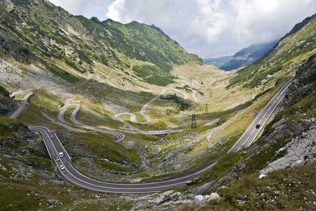Wide view over the northern Transfagarasan by Horia Varlan transfagarasan fotografia