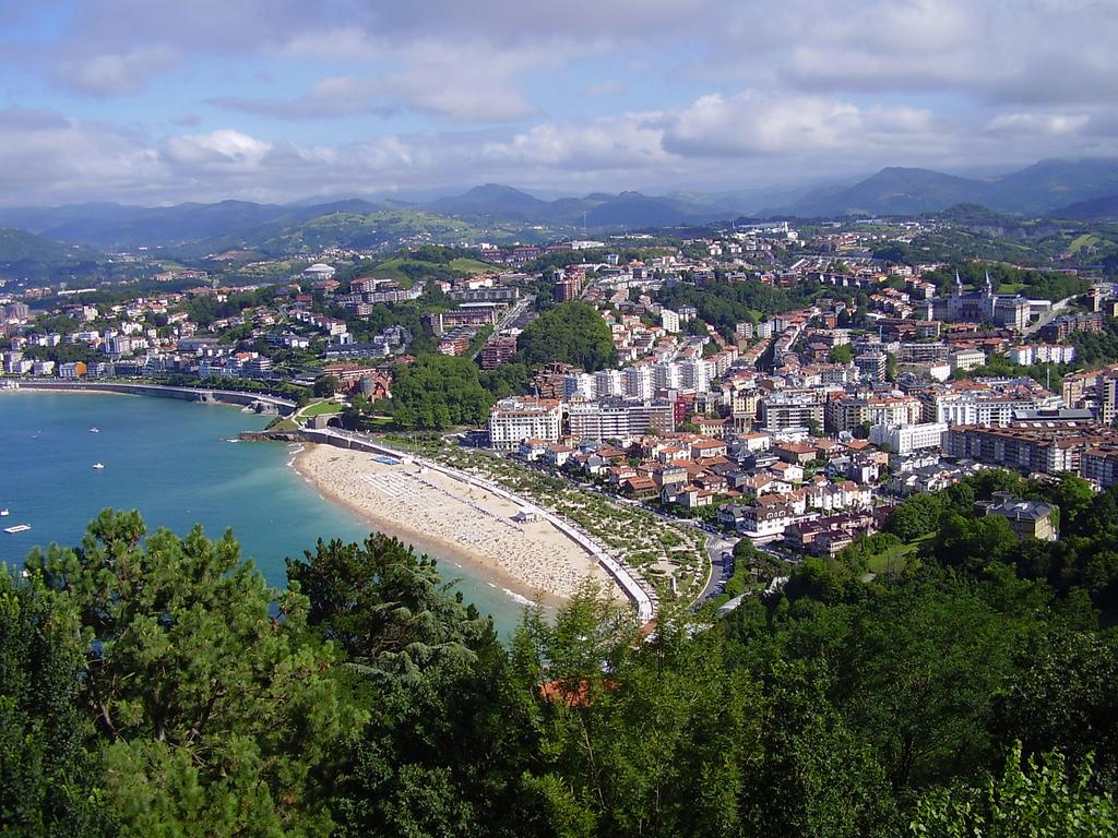 Donostia - San Sebastián by Innovacionweb.com san sebastian fotografia