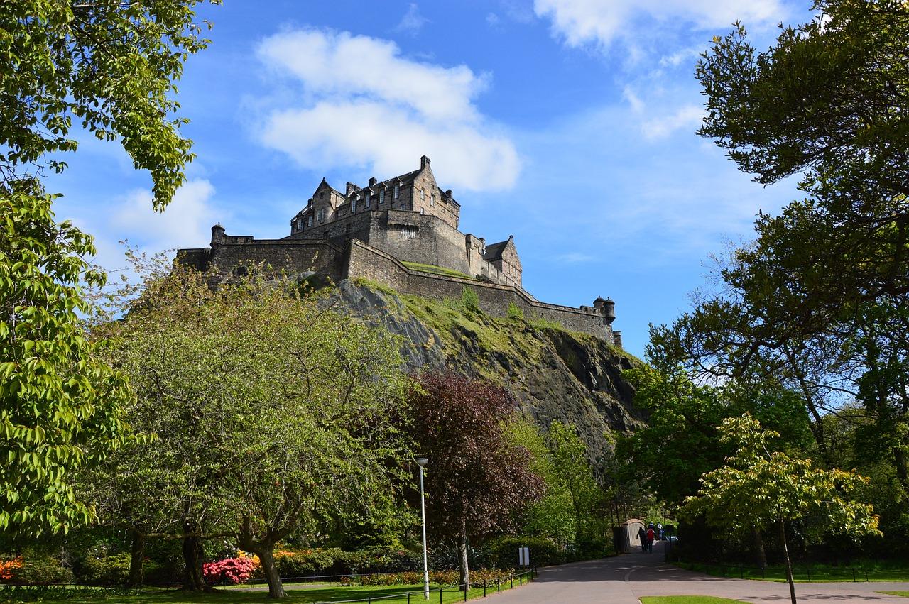 Photo by Peggychoucair edinburgh fotografia