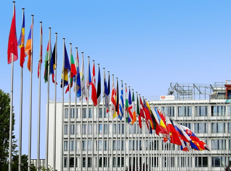 Máš 18 a túžiš objavovať európske krajiny vlakom zadarmo? Tak si utekaj po svoj lístok
