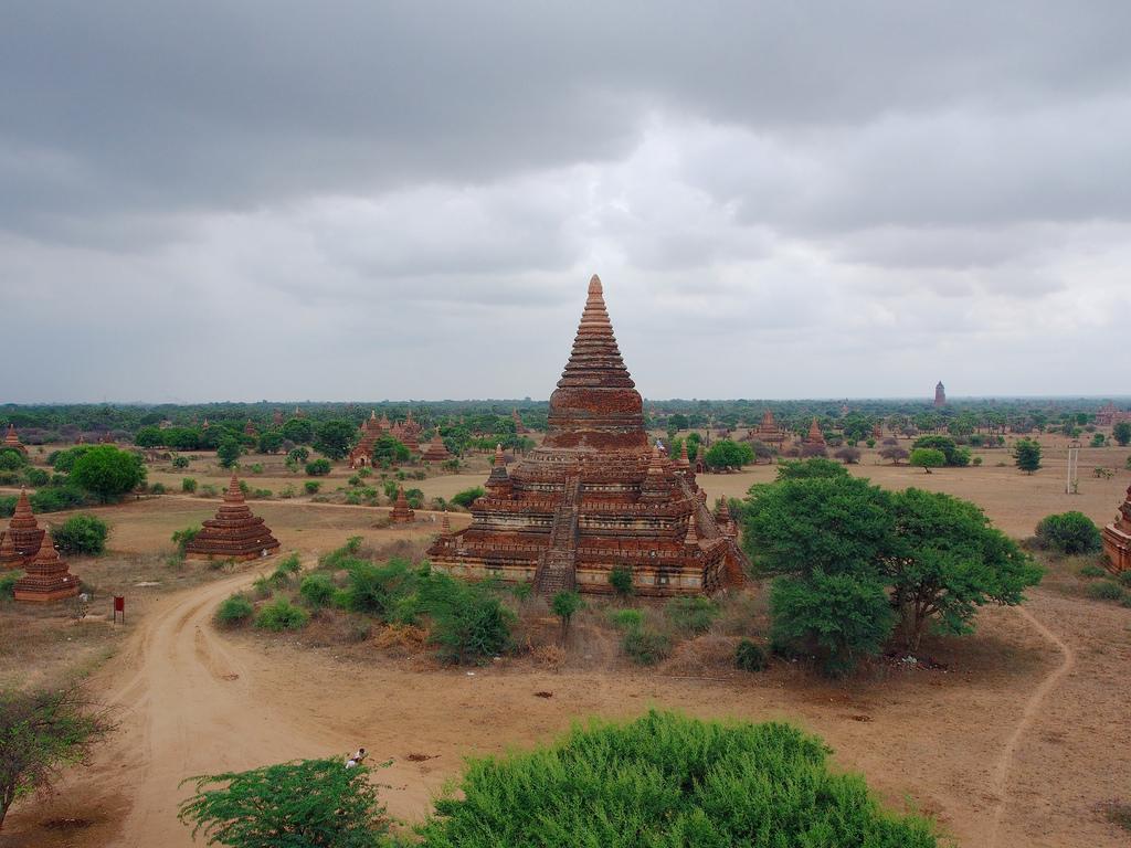 Bagan Myanmar by Clay Gilliland myanmar fotografia