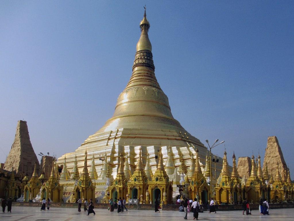 Shwedagon Pagoda Yangon by D-Stanley myanmar fotografia