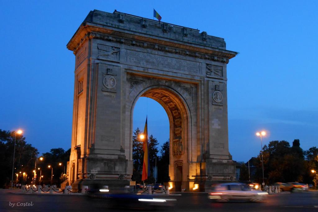 Triumphal Arch, Bucharest, Romania by Cost3l bucharest fotografia