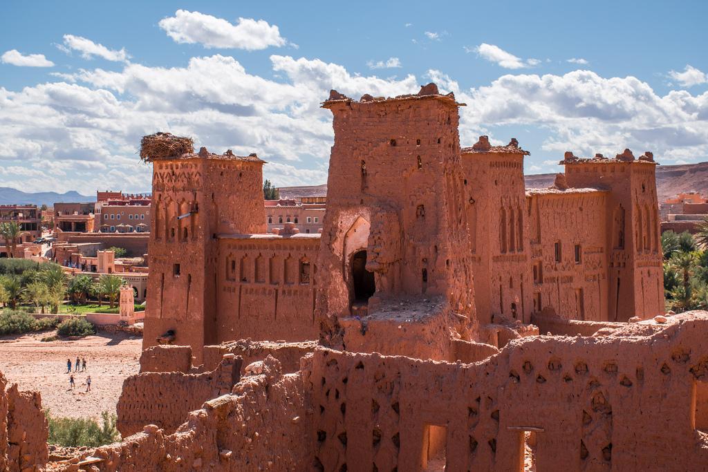 Kasbah of the abandoned town Ait Benhaddou in Southern Morocco by Phototravelography morocco fotografia