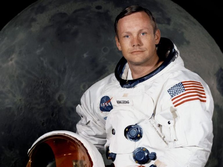 Neil Armstrong je najznámejší astronaut všetkých čias a my vám ponúkame niekoľko faktov z jeho života
