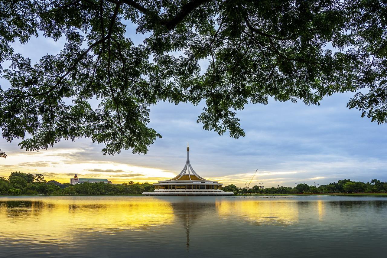 Photo by lertnapa bangkok fotografia