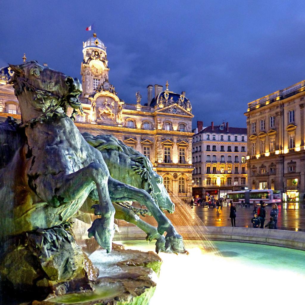 Lyon - Fontaine Bartholdi, Place des Terreaux by pom'. lyon fotografia