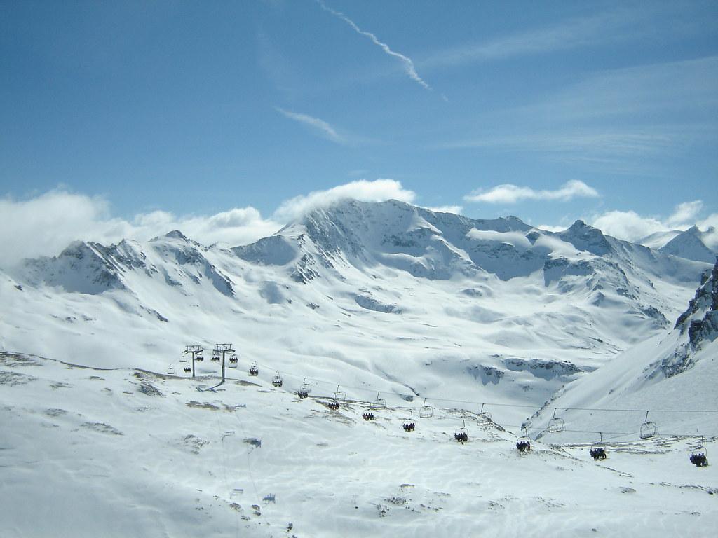 skiing in alps fotografia