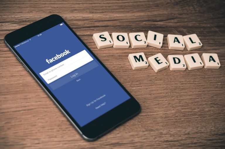 Anglická cirkev spustila súbor opatrení, ktoré smerujú k správnemu užívaniu sociálnych sieti