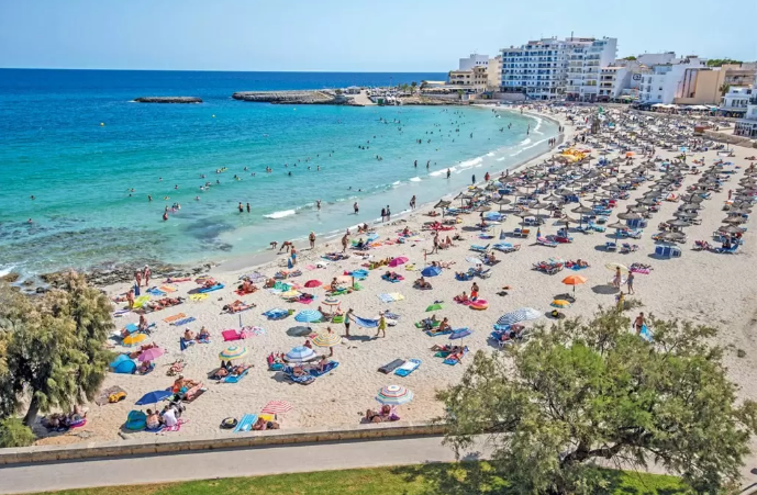 A čo tak užiť si akciovú last minute dovolenku na španielskej Mallorce len za 470€? Využite to!