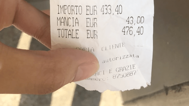 Rímska reštaurácia účtuje turistom veľmi kontroverzné a zrejme aj protizákonné vyše 400€ sumy za obed, tá však svoju vinu popiera
