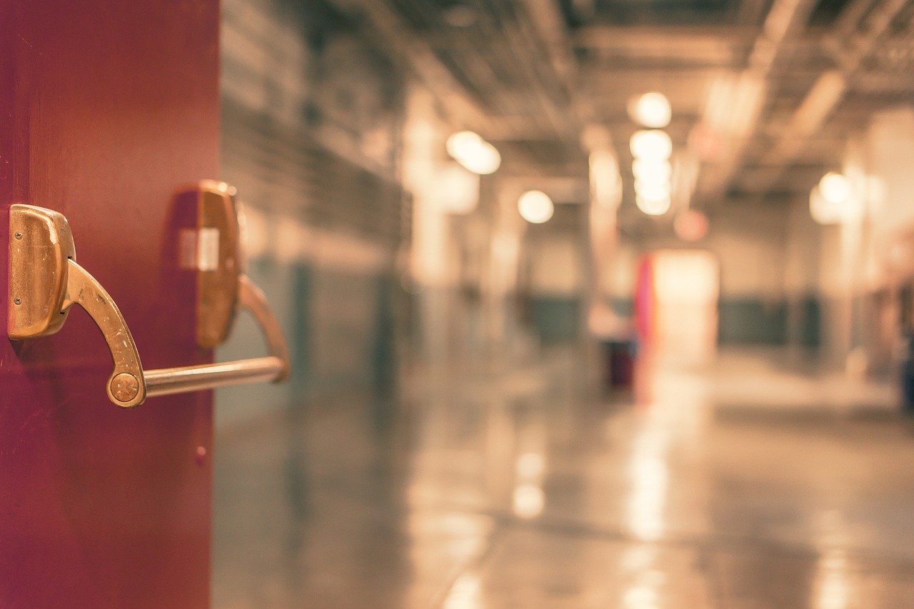 Photo by RyanMcGuire hospital fotografia