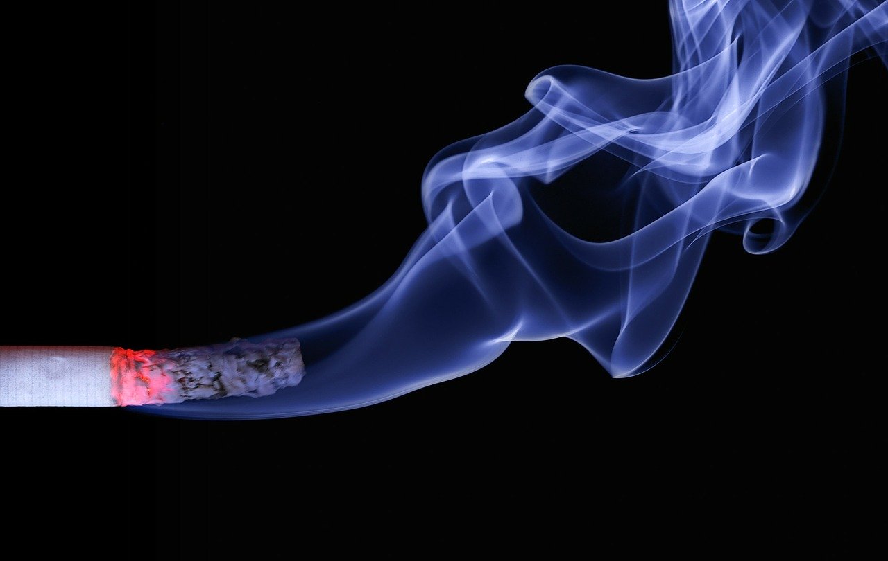 Photo by realworkhard smoking fotografia