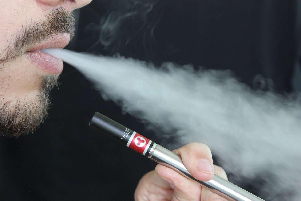 Photo by lindsayfox vaping fotografia
