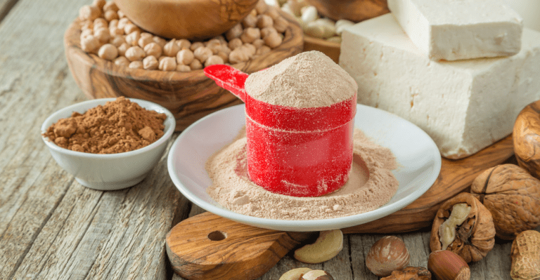 Aký je najlepší vegan proteín ? Ako sa vyznať v rastlinných proteínoch vhodných aj pre ľudí, ktorí sú alergickí na laktózu