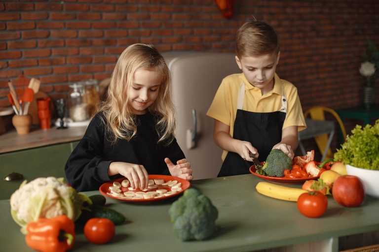 Deti, ktoré vyrastajú na modernej vegánskej strave, sú nižšie a slabšie