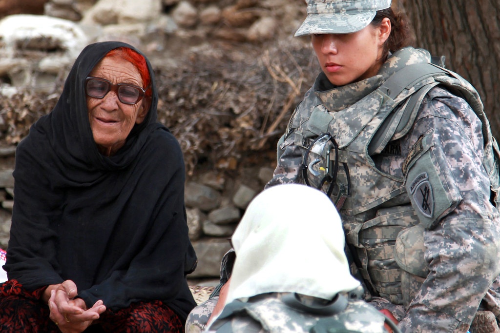 Speaking Afghan women by The U.S. Army afghanistan photo