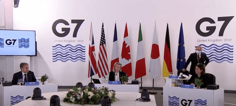 G7 varuje Rusko pred masívnymi následkami v prípade napadnutia Ukrajiny