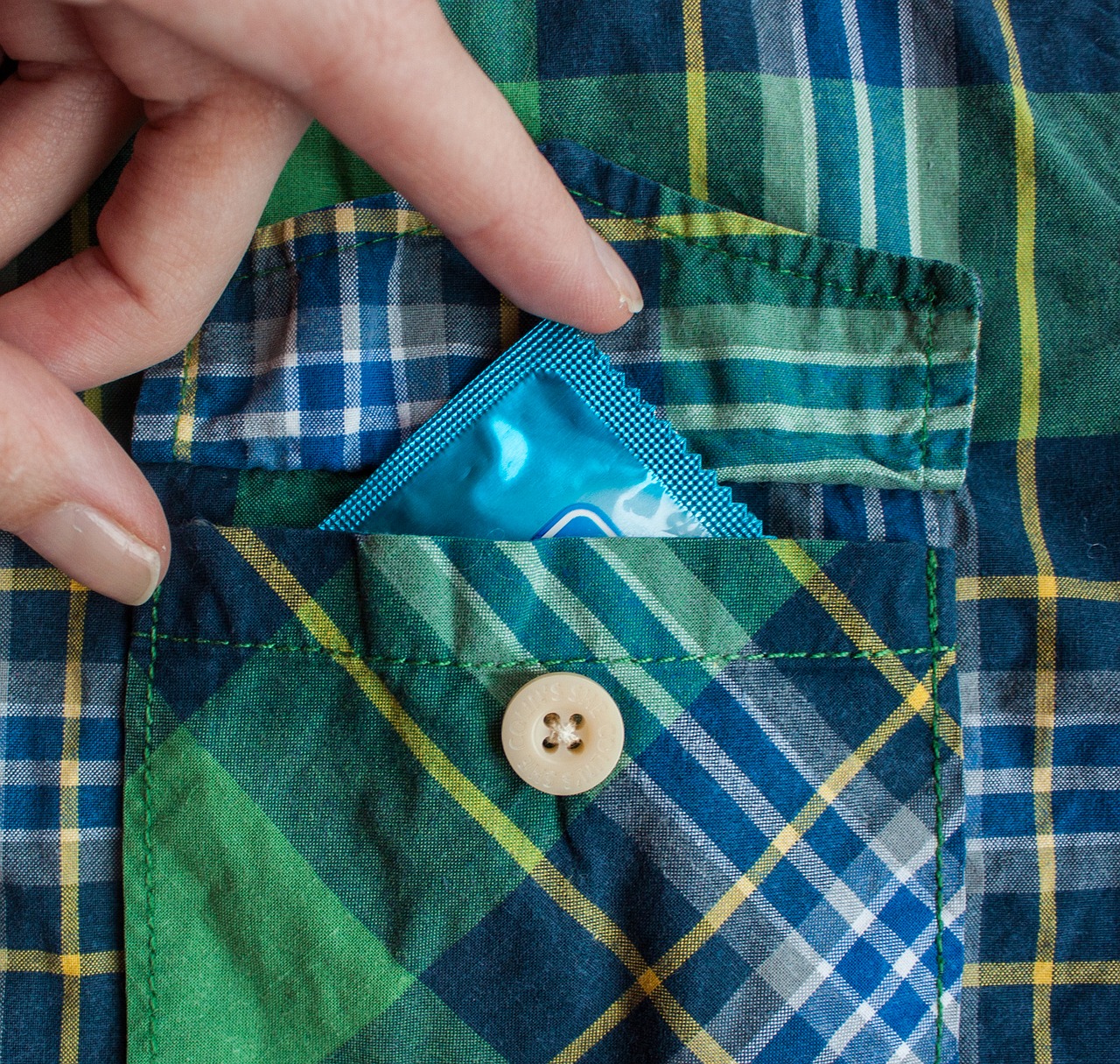 Photo by Maria_Domnina condom photo