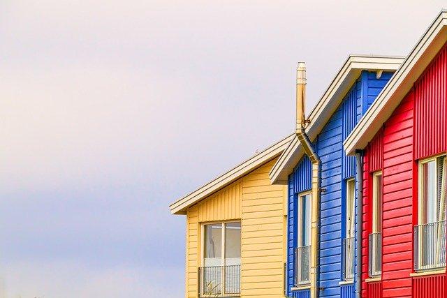Photo by analogicus red house photo
